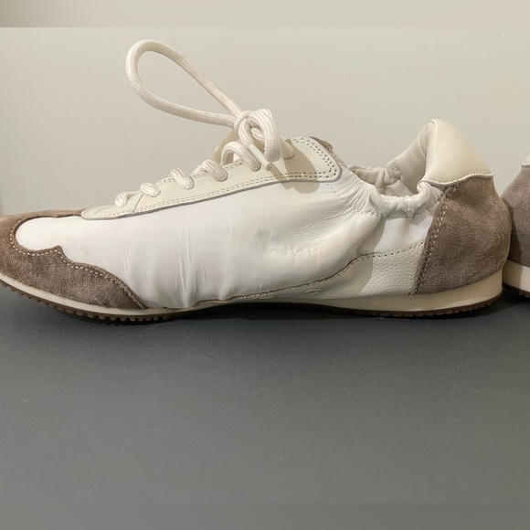 Tory Burch Sneakers | Inspired ‘70s Track Shoes | Sneakers | Size 8M - Picture 4 of 7